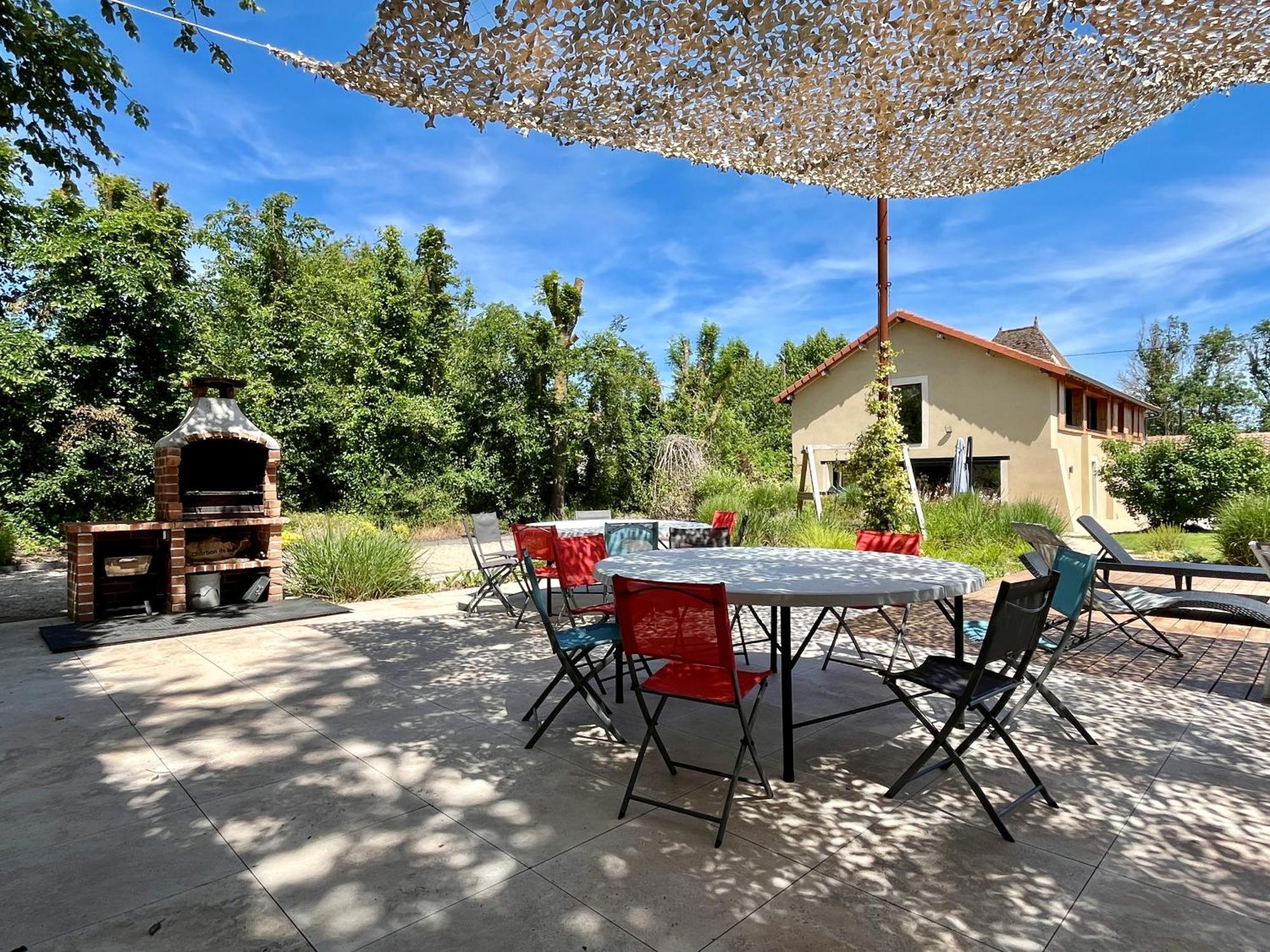 Gite Campagne Famille 15 Pers Piscine Chauffee Jeux Enfants Petanque Saint-Sauvy Eksteriør bilde